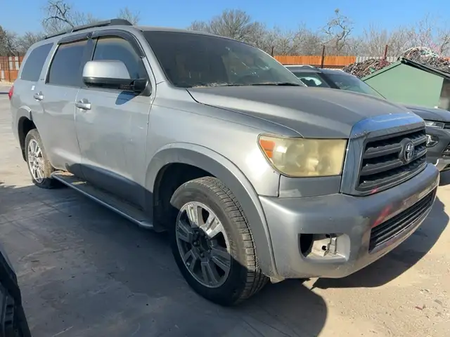 Photo of 2008 Toyota Sequoia