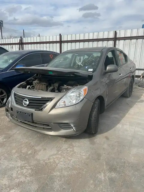 Photo of 2012 Nissan Versa