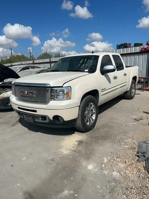 Photo of 2011 Gmc Sierra