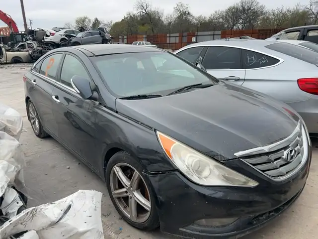 Photo of 2012 Hyundai Sonata