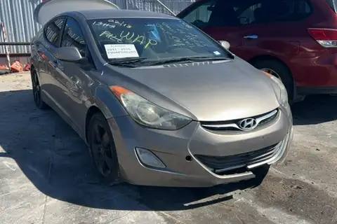 Photo of 2013 Hyundai Elantra