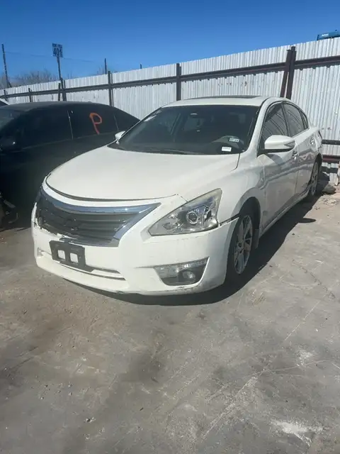 Photo of 2014 Nissan Altima