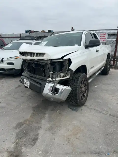 Photo of 2014 Toyota Tundra