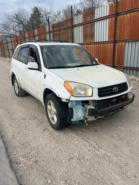 Photo of 2002 Toyota Rav4
