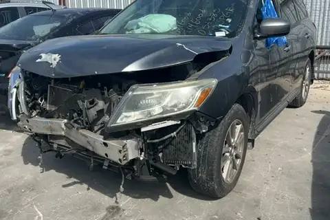 Photo of 2015 Nissan Pathfinder