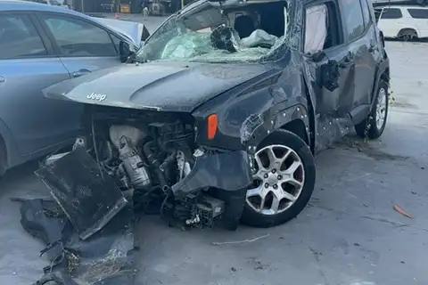 Photo of 2016 Jeep Renegade