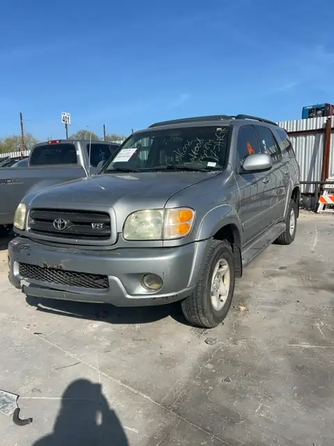 Photo of 2002 Toyota Sequoia