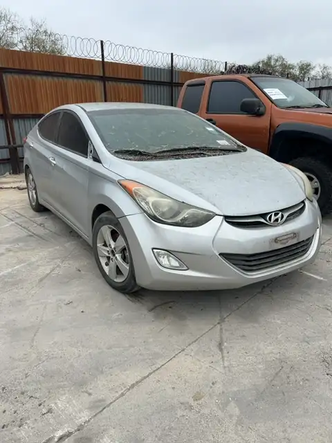 Photo of 2013 Hyundai Elantra