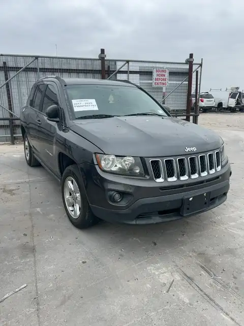 Photo of 2017 Jeep Compass