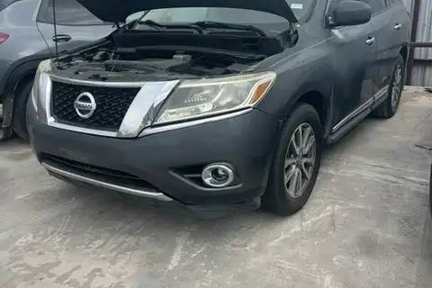 Photo of 2014 Nissan Pathfinder