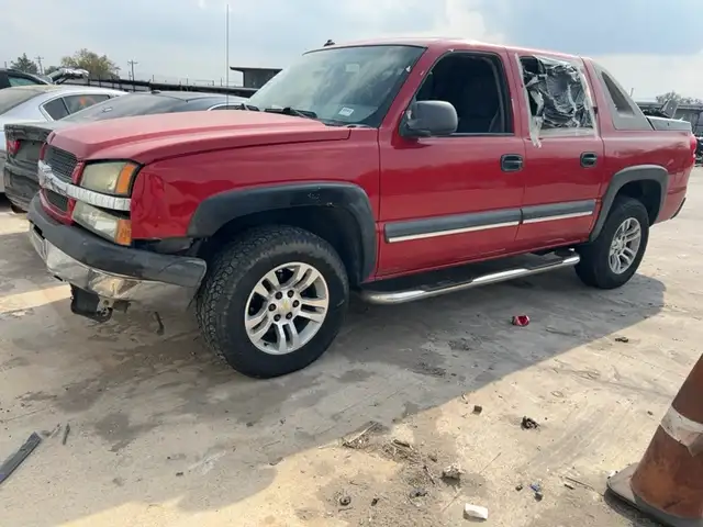 Photo of 2003 Chevrolet Avalanche