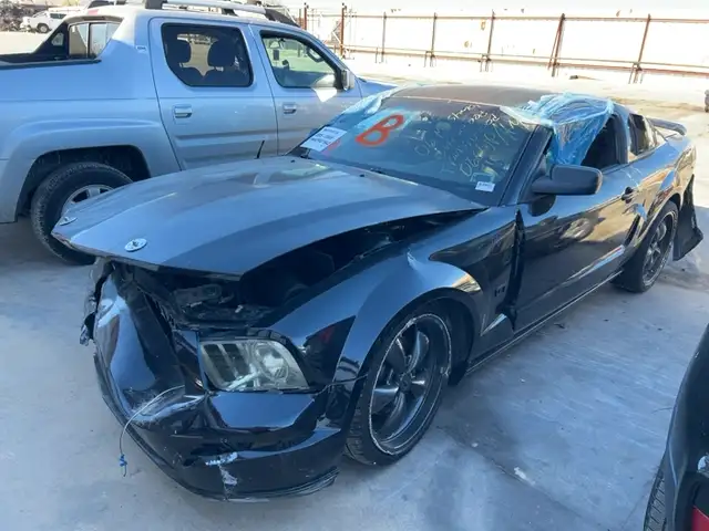 Photo of 2006 Ford Mustang