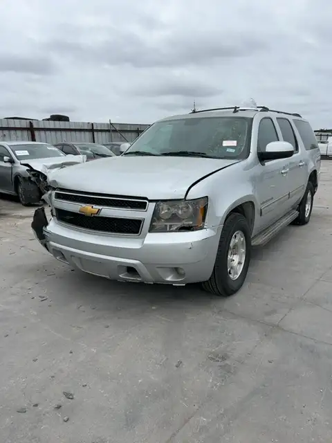 Photo of 2014 Chevrolet Suburban
