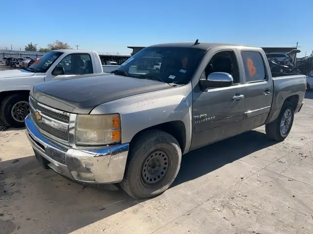 Photo of 2012 Chevrolet Silverado