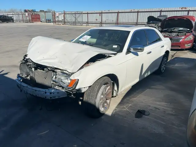 Photo of 2011 Chrysler 300C