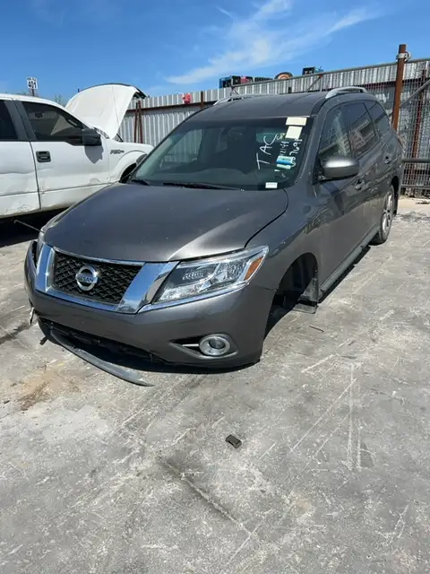 Photo of 2015 Nissan Pathfinder