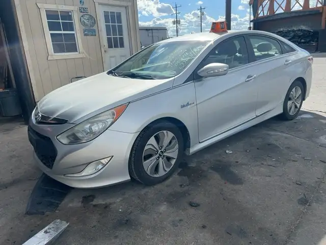 Photo of 2013 Hyundai Sonata