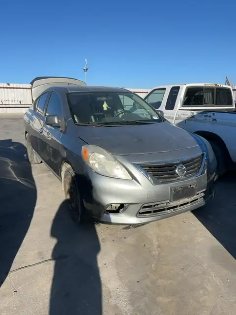 Photo of 2012 Nissan Versa