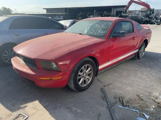 Photo of 2006 Ford Mustang