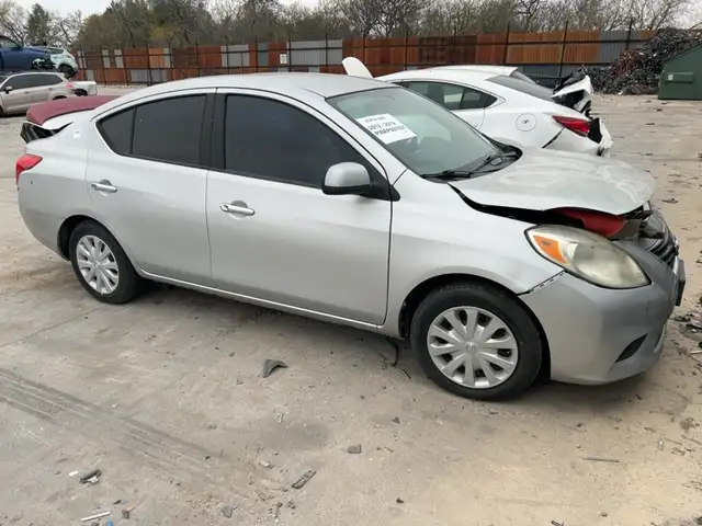 Photo of 2013 Nissan Versa