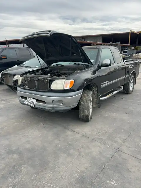 Photo of 2000 Toyota Tundra
