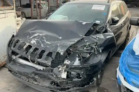 Photo of 2015 Jeep Cherokee