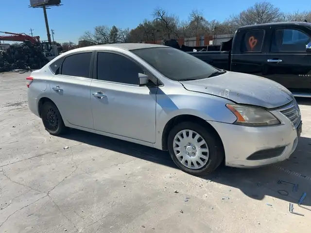 Photo of 2015 Nissan Sentra