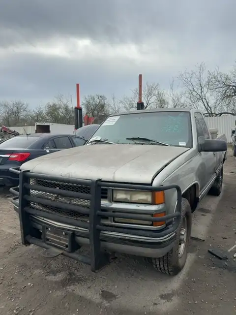 Photo of 1998 Chevrolet C2500