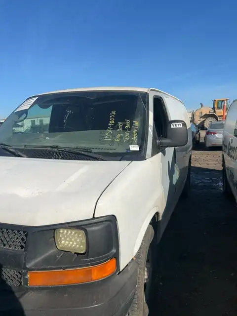 Photo of 2005 Chevrolet Express