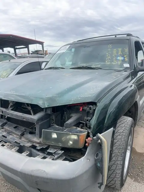 Photo of 2002 Chevrolet Avalanche