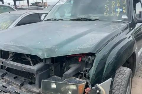 Photo of 2002 Chevrolet Avalanche