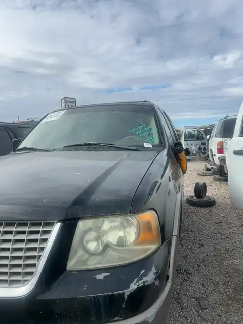 Photo of 2003 Ford Expedition