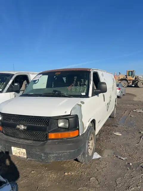Photo of 2004 Chevrolet Express