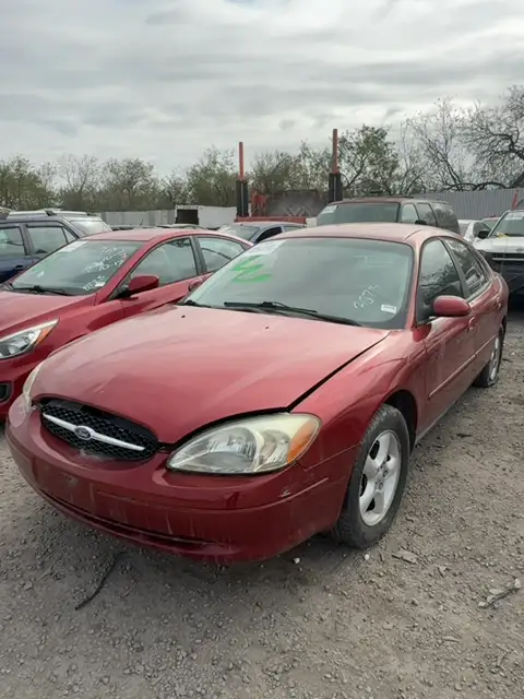 Photo of 2000 Ford Taurus