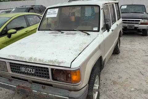 Photo of 1987 Isuzu Trooper Ii