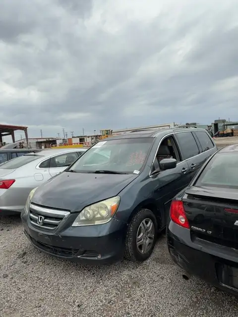 Photo of 2005 Honda Odyssey