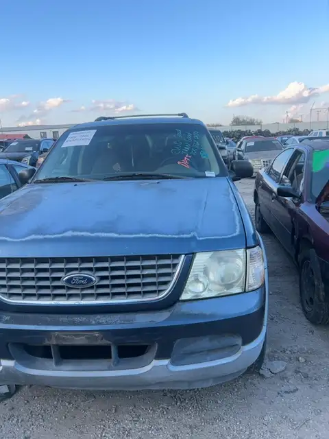 Photo of 2002 Ford Explorer
