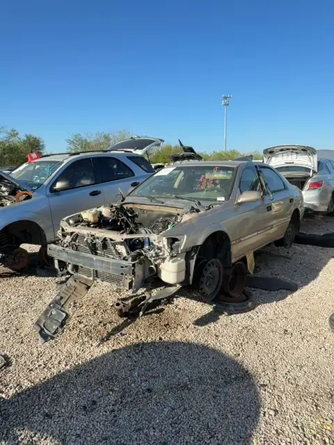 Photo of 2000 Toyota Camry