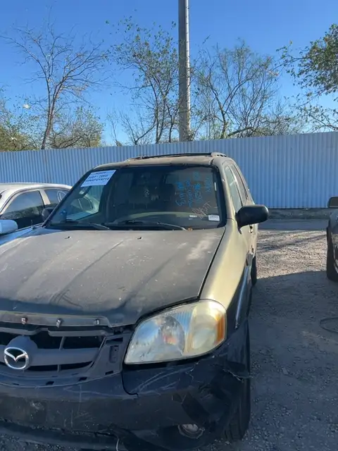 Photo of 2002 Mazda Tribute