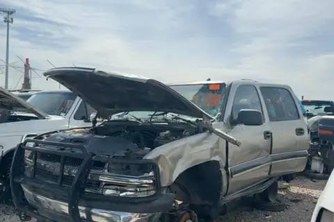 Photo of 2001 Chevrolet Suburban