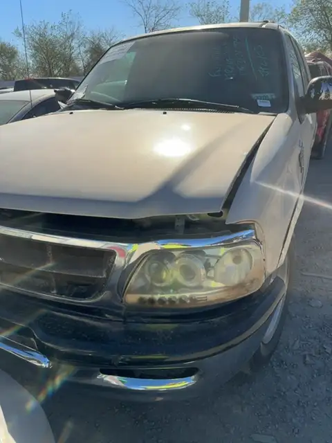 Photo of 1997 Ford Expedition
