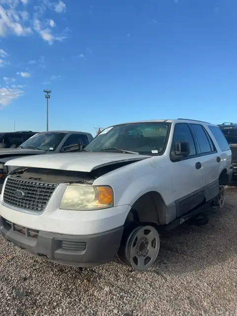 Photo of 2004 Ford Expedition