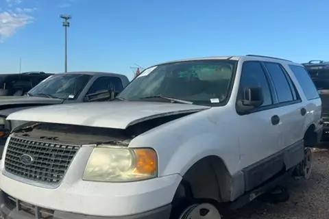 Photo of 2004 Ford Expedition