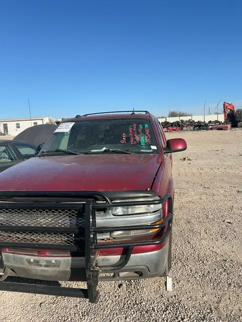 Photo of 2004 Chevrolet Suburban