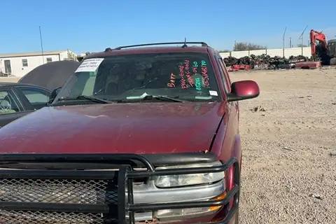 Photo of 2004 Chevrolet Suburban
