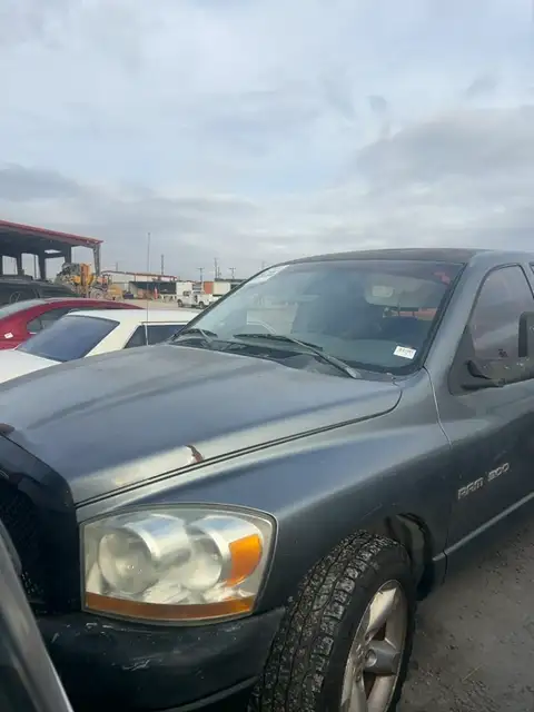 Photo of 2006 Dodge Ram Pickup