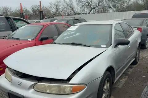 Photo of 2004 Oldsmobile Alero