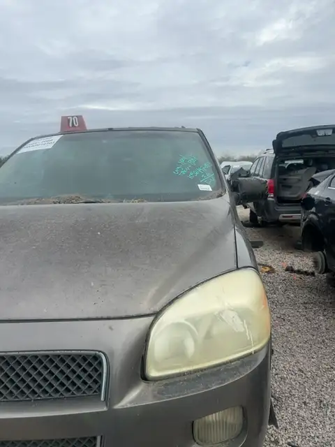 Photo of 2005 Chevrolet Uplander