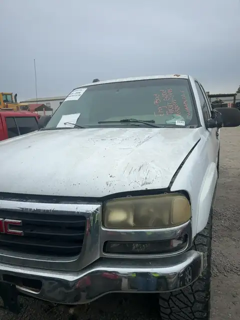Photo of 2004 Gmc Sierra