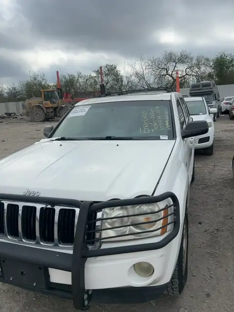 Photo of 2005 Jeep Grand Cherokee